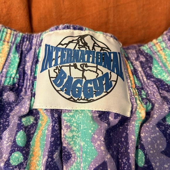 International baggyz L pants - Picture 2 of 4